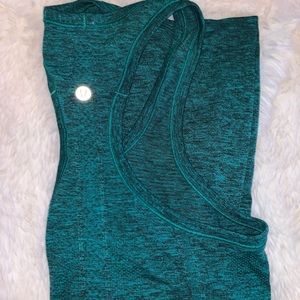 Barely worn lulu tank!
